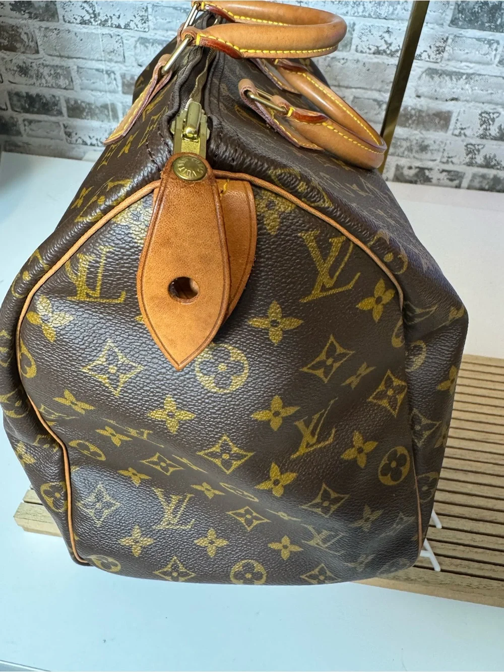 Louis Vuitton Monogram speedy 40